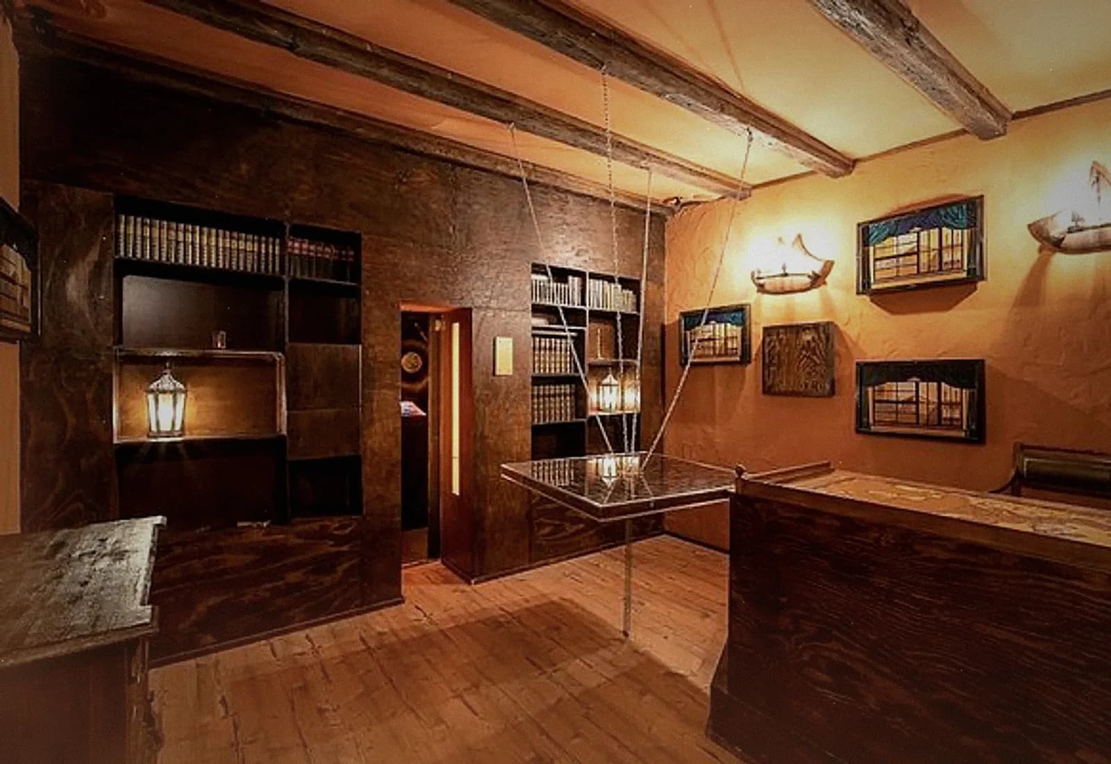 Leonardo da Vinci's Cabinet